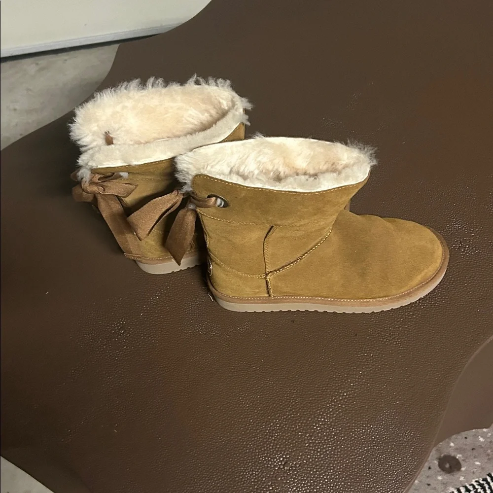 Koolaburra by‎ Ugg Cozy Tan Suede Women's Boots